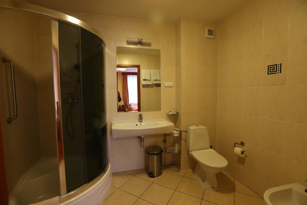 Hotel Korona Ciechanów Esterno foto
